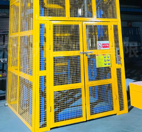 播州货梯可以安装在室外吗